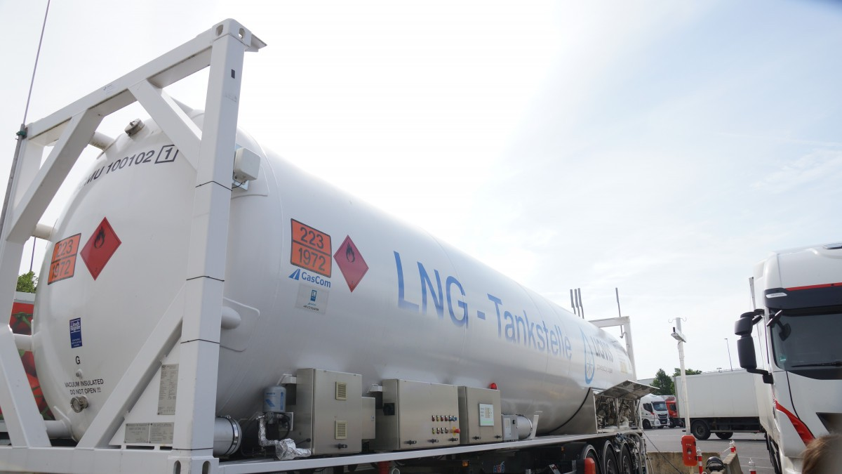 LNG storage and transportation equipment LNG storage and transportation equipment